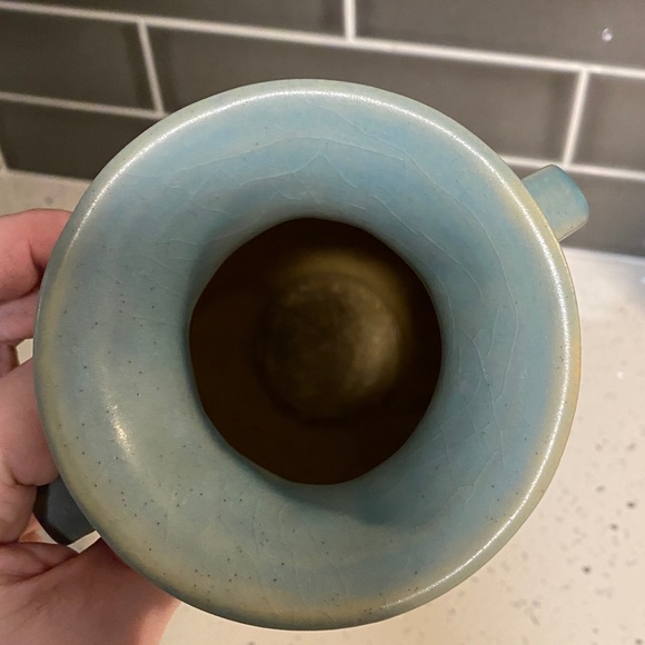 Vintage Roseville Pottery 90-7 Blue Magnolia Double Handled Vase - EUC! - Picture 9 of 10